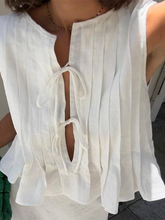 Women's cotton and linen blouse with straps