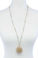 Stylish Sun Flower Pendant Beaded Necklace