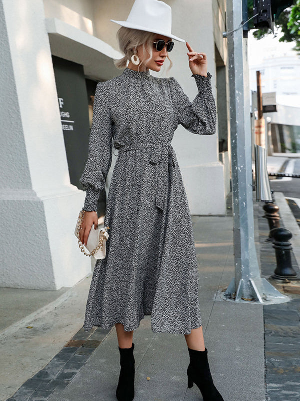 Elegant Knit Long-Sleeve Midi Dress