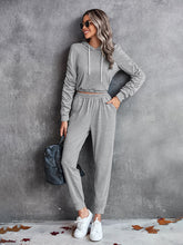 New solid color casual pleated hooded long-sleeved suit