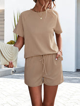 Women's Knitted Round Neck Ruffle Short Sleeve Shorts Casual Two-piece Set