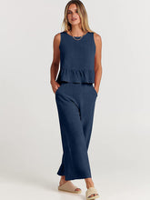 Sleeveless pleated vest wide-leg cropped pants casual suit