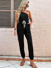Women's solid color one-shoulder suspender jumpsuit