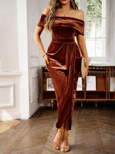 Women's elegant velvet one-shoulder party dress