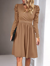 Ladies Fashion Elegant Solid Color V-neck Long Sleeve Dress