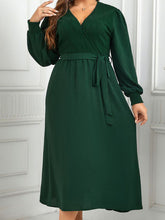 New plus size women's V-neck green design dress