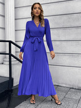 V-neck long-sleeved pleated A-line midi dress