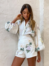 New style fresh floral ladylike temperament commuter long-sleeved shirt top high-waisted shorts suit