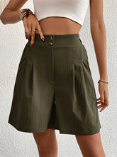 Women's high-waisted loose 2-button shorts