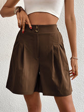 Women's high-waisted loose 2-button shorts