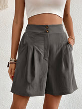 Women's high-waisted loose 2-button shorts