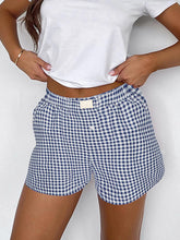 Women's casual and comfortable high-waisted loose wide-leg retro plaid shorts