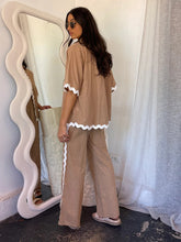 New style comfortable and casual single-breasted lace splicing trousers and shirt suit