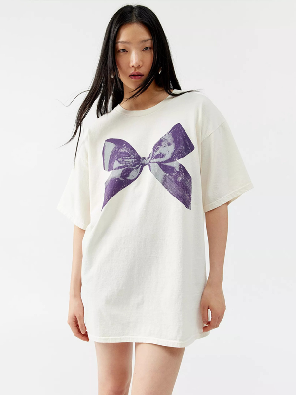 Butterfly T-shirt for women, simple style, round neck and short sleeves